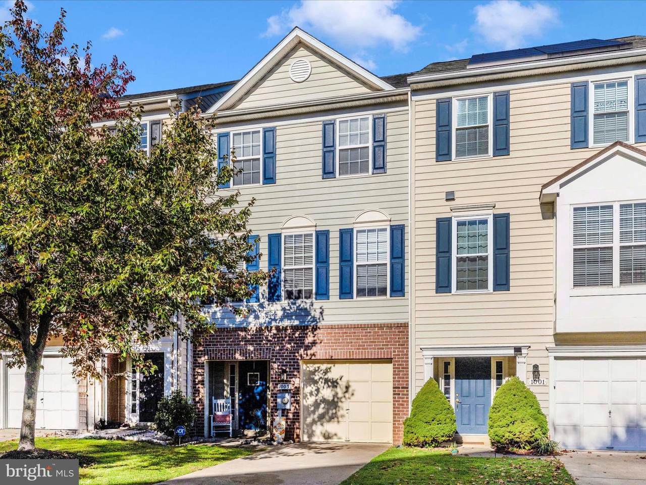 1003 Lavenport Way - Photo 1