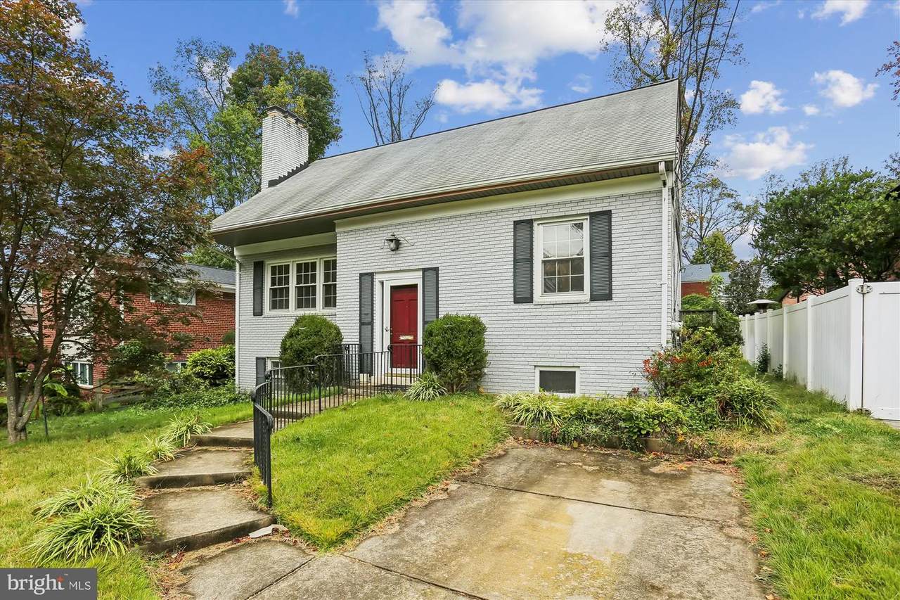 5517 Huntington Parkway - Photo 1