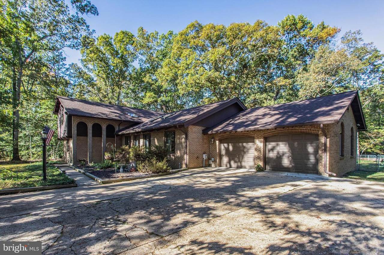 3849 Stoneybrook Road - Photo 1