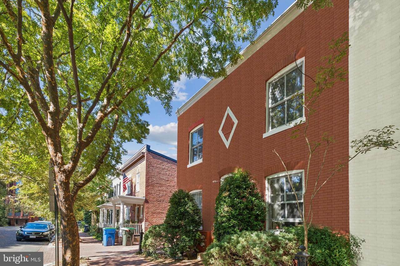 2143 Newport Place - Photo 1