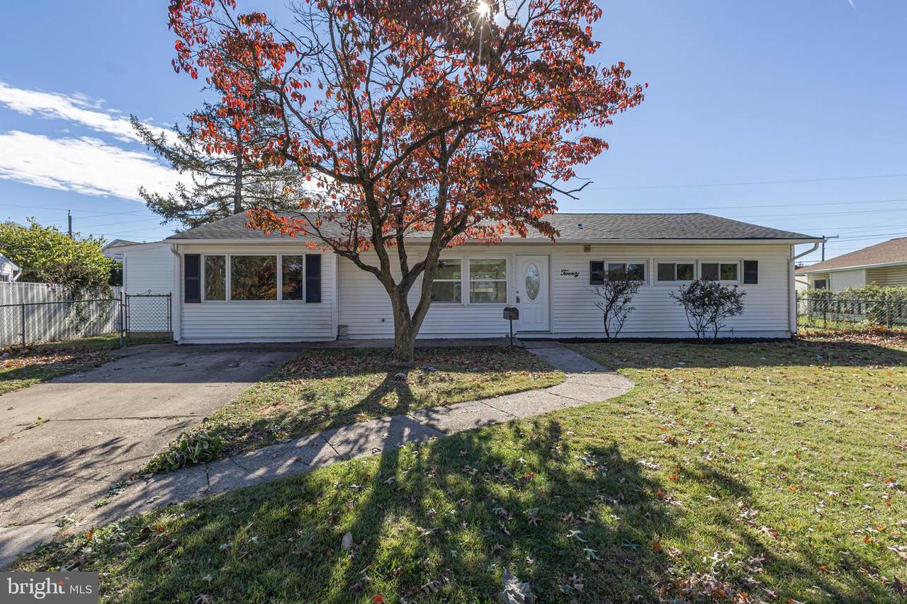 20 Serpentine Lane - Photo 1