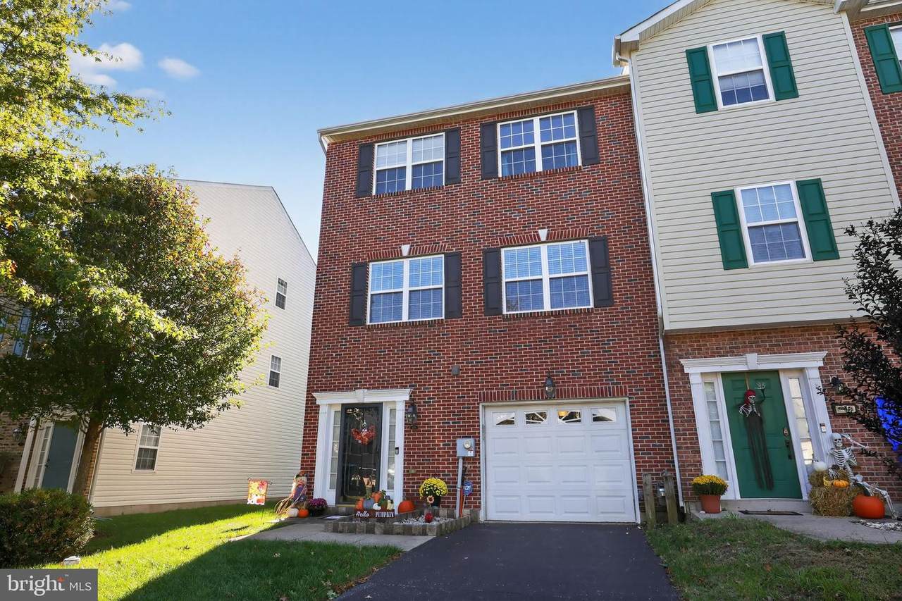 286 Camerton Lane - Photo 1