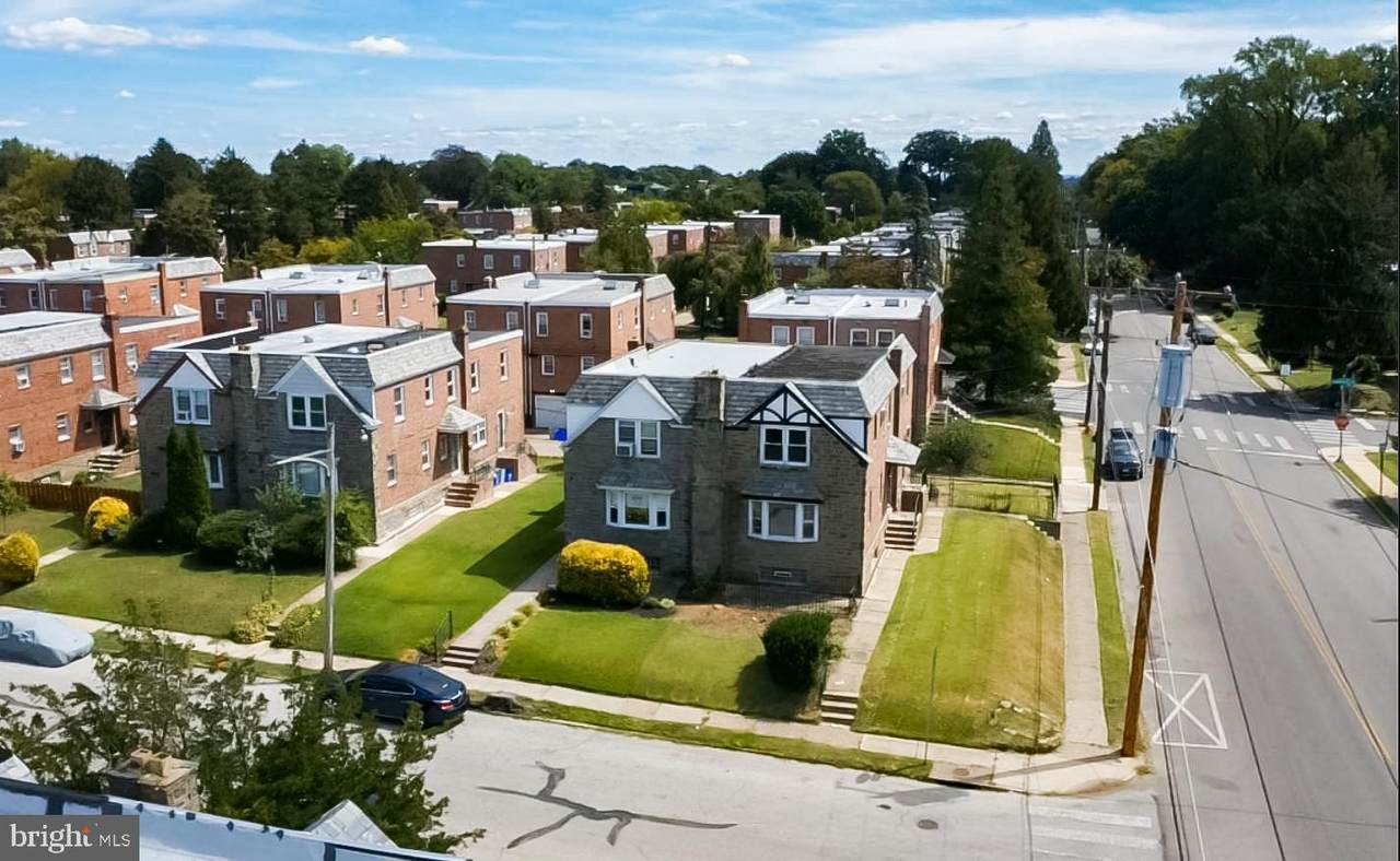 1100 Barringer Street - Photo 1