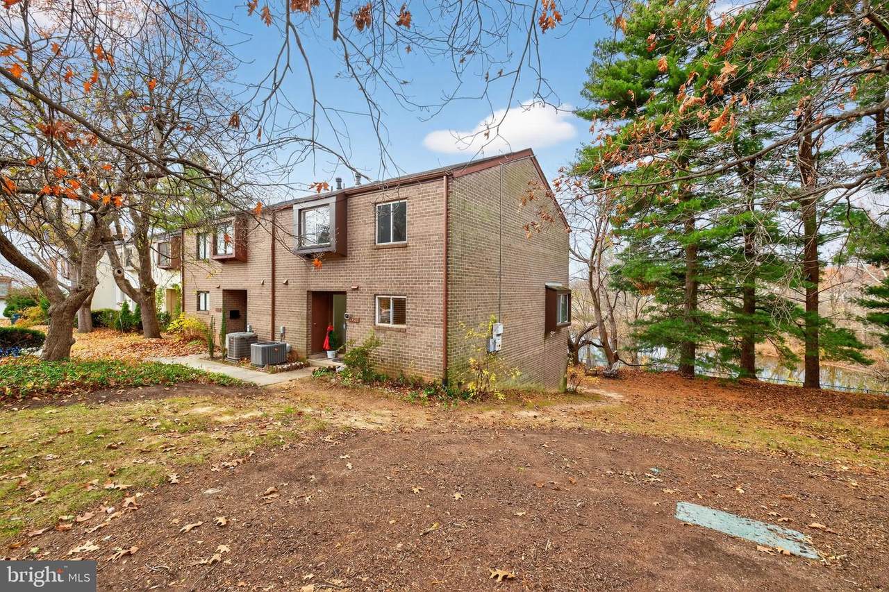 9961 Lake Landing Road - Photo 1