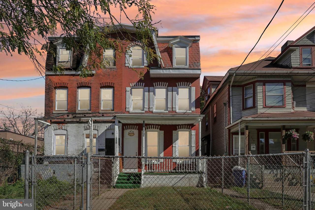 468 Rutherford Avenue - Photo 1