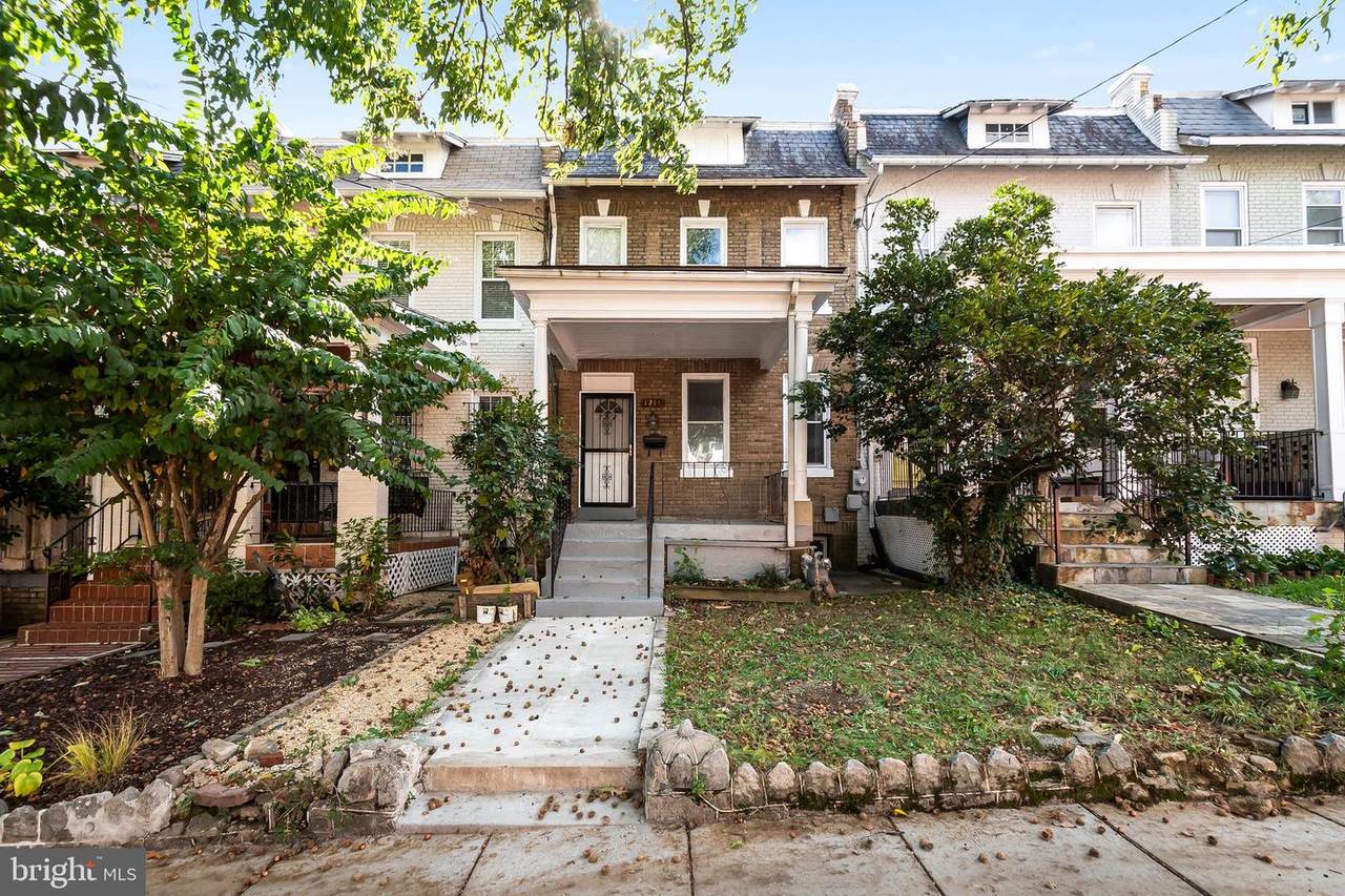 1214 Kennedy Street - Photo 1