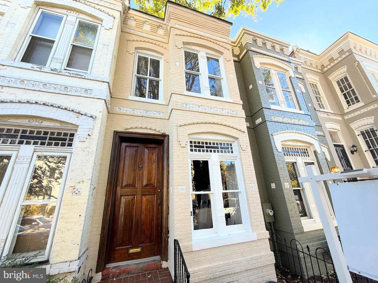 309 4TH Street - Photo 1