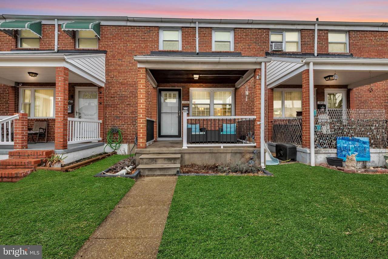 1954 Stanhope Rd - Photo 1