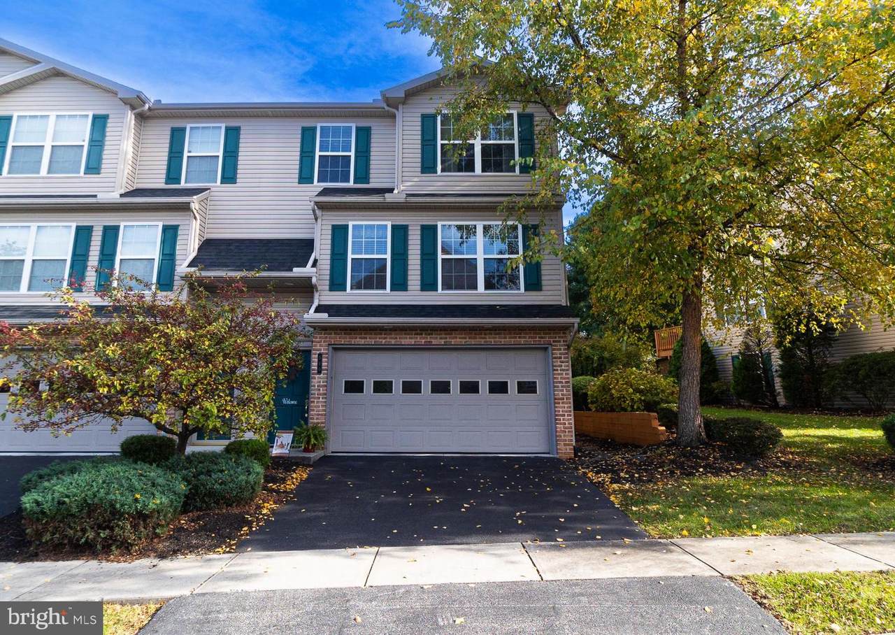 580 Meadowcroft Circle - Photo 1