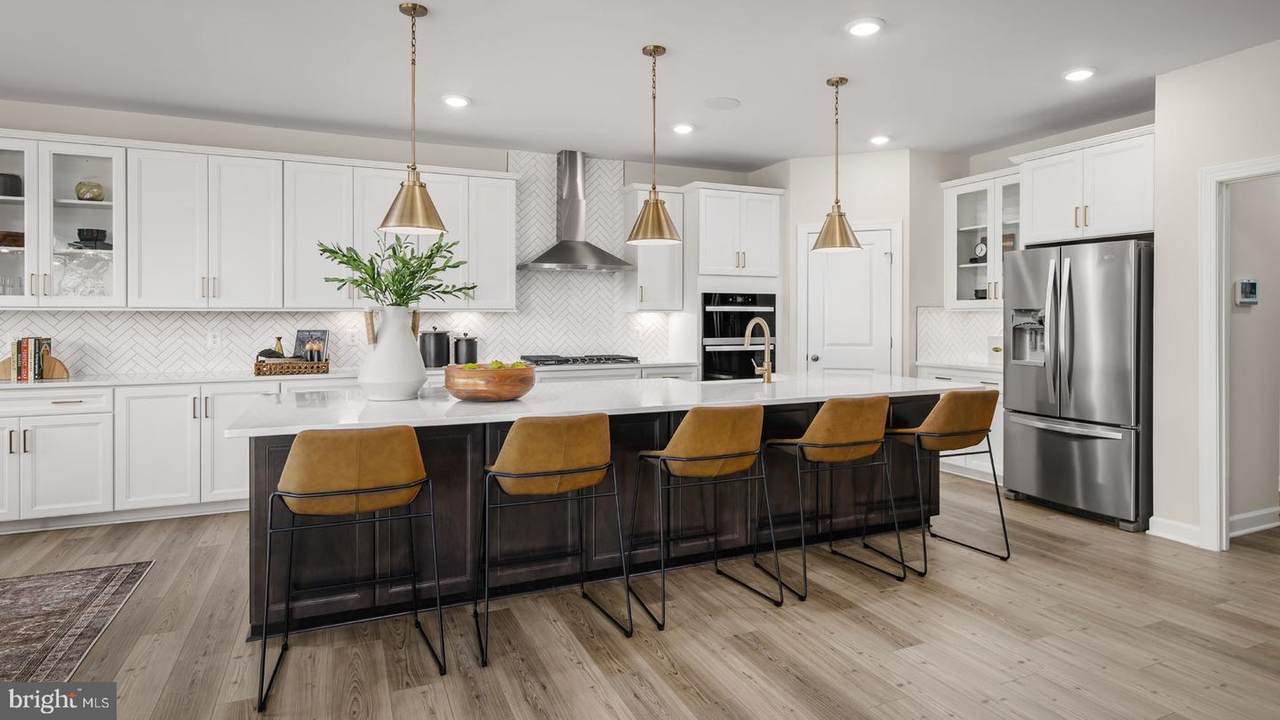 TBB Ayers Court - Photo 1