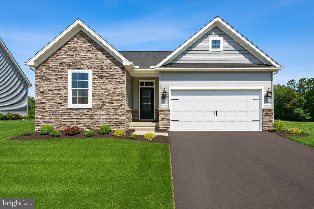 11 Nuthatch Dr. - Photo 1