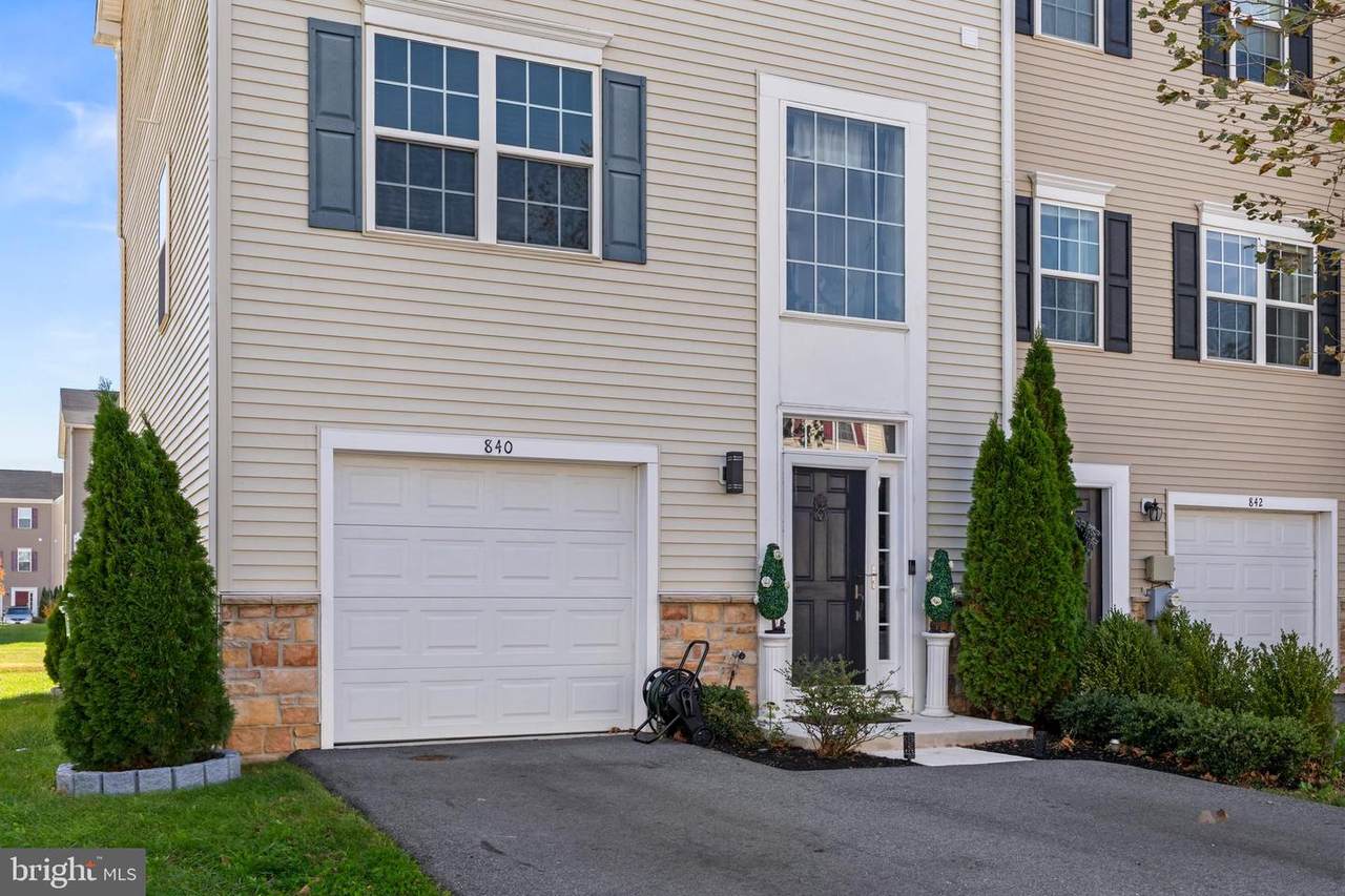 840 Lissicasey Loop - Photo 1