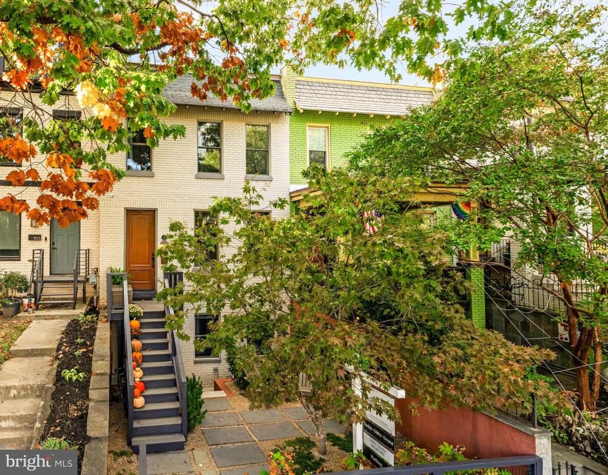 951 14TH Street - Photo 1