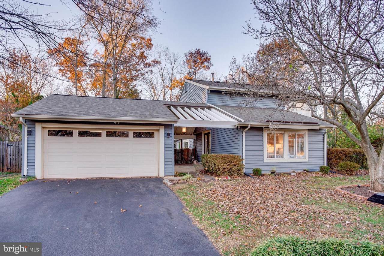 126 Hillsdale Drive - Photo 1