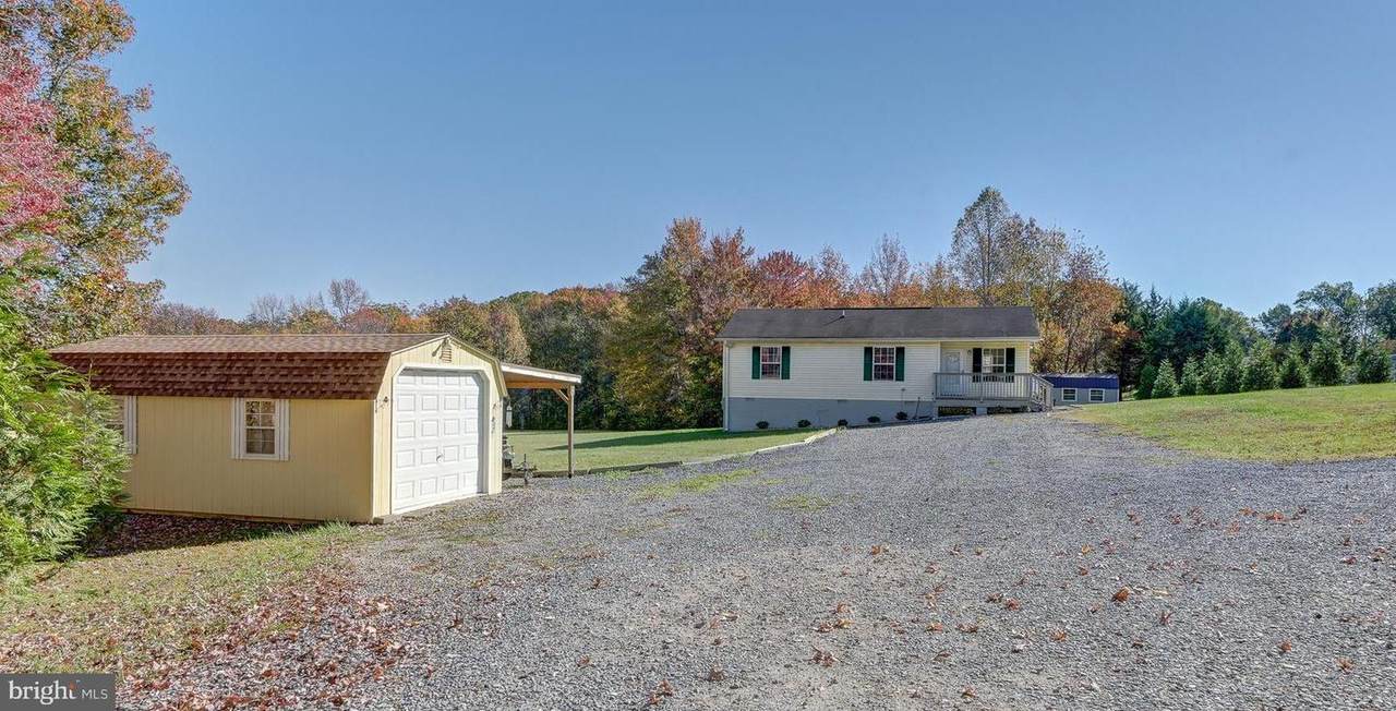 184 Anna Coves Boulevard - Photo 1