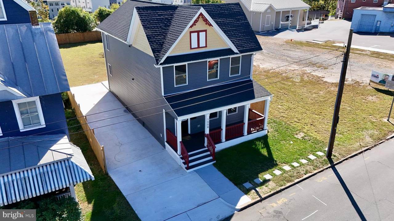 1008 Lafayette Boulevard - Photo 1