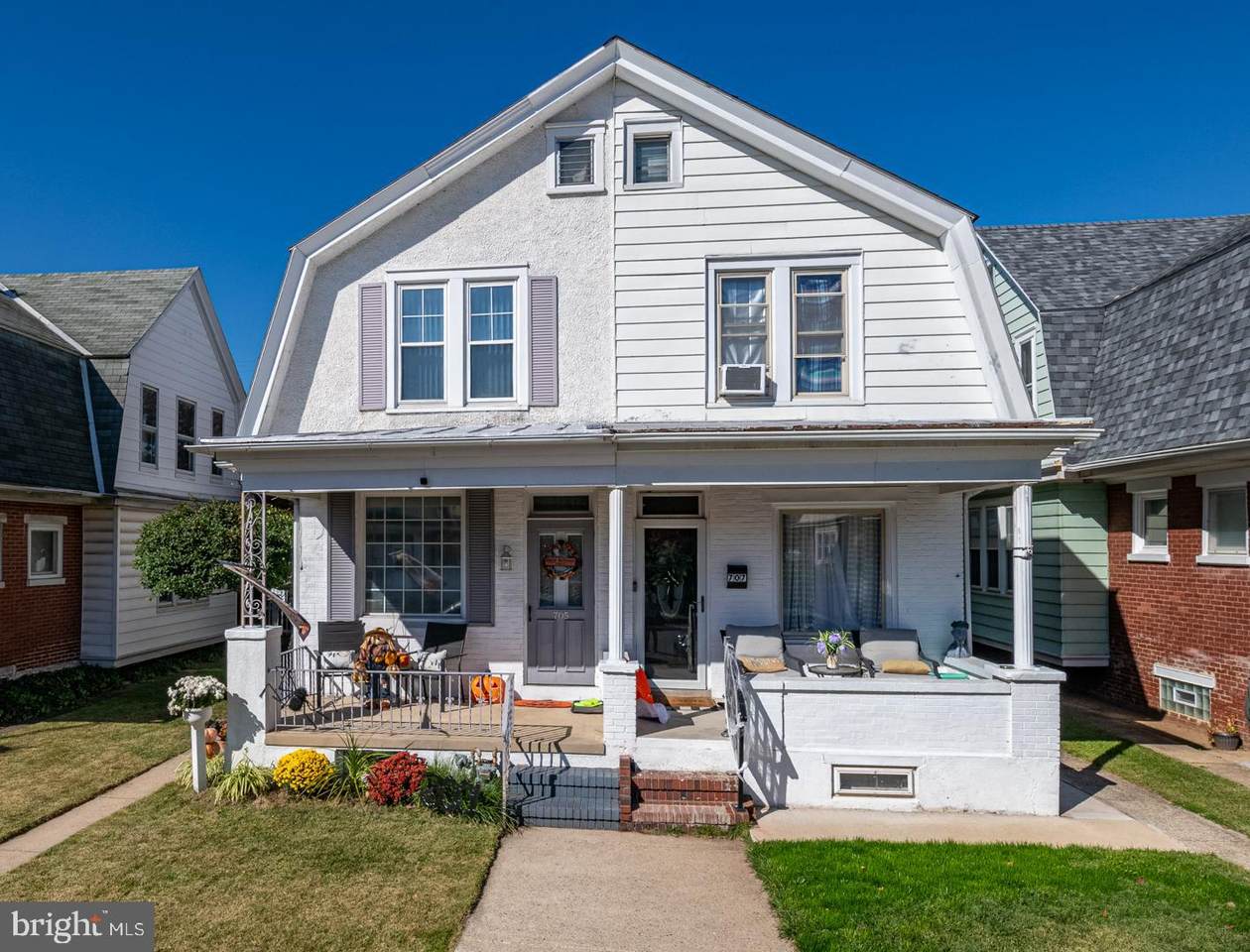 705 Alton Avenue - Photo 1