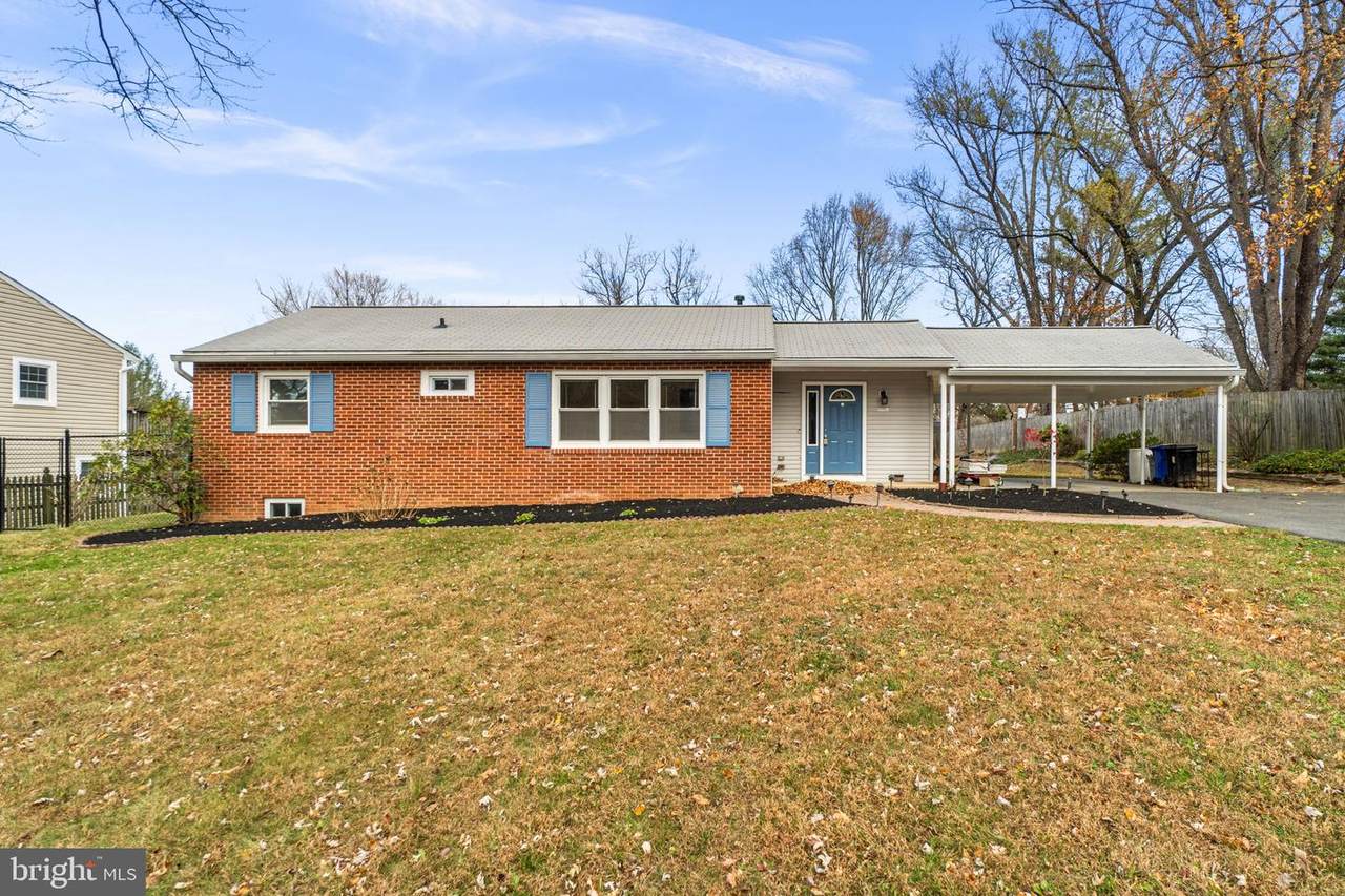 10214 Burnside Drive - Photo 1