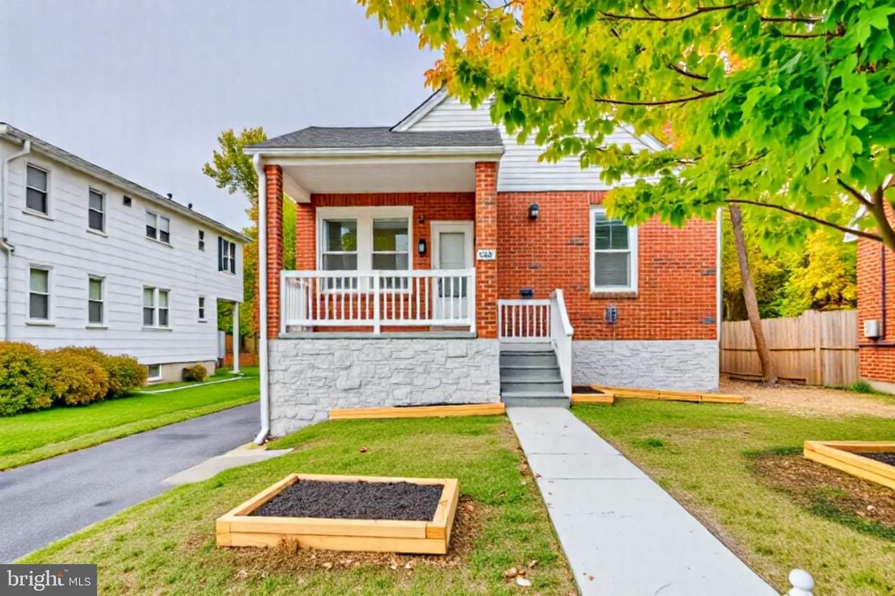 1928 Englewood Avenue - Photo 1