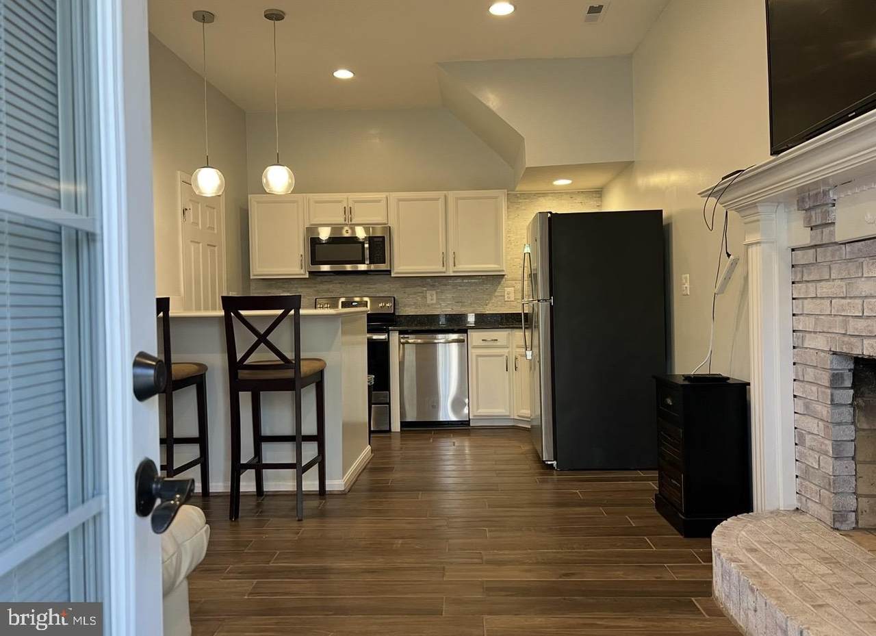 3229 Titanic Drive - Photo 1