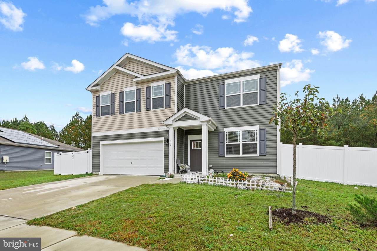 813 Marquis Avenue - Photo 1