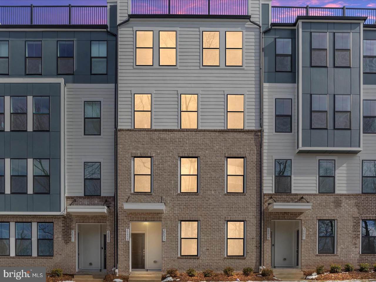 45197 Drowes Terrace - Photo 1