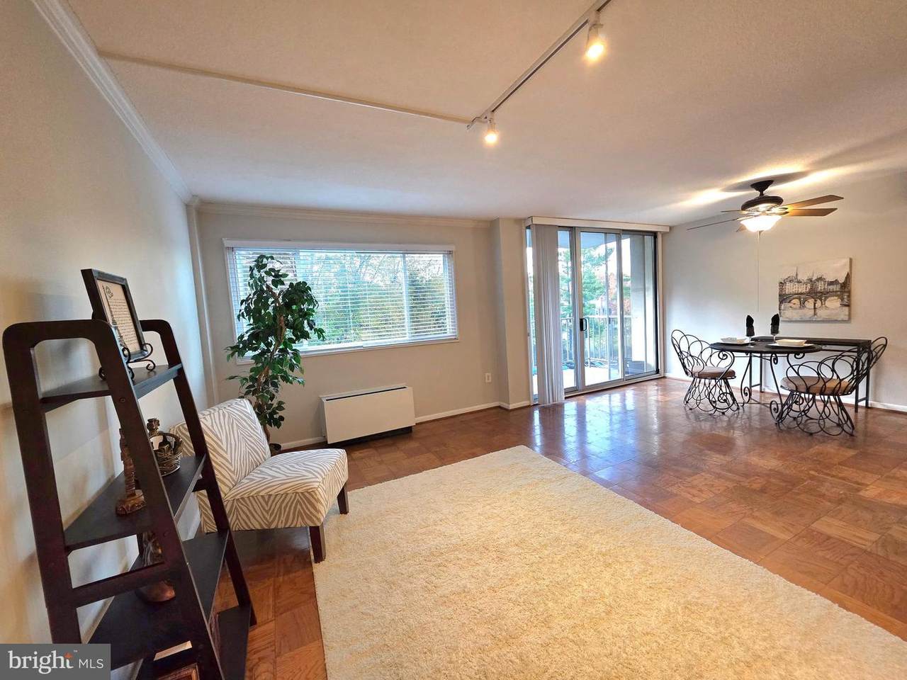 2059 Huntington Avenue - Photo 1