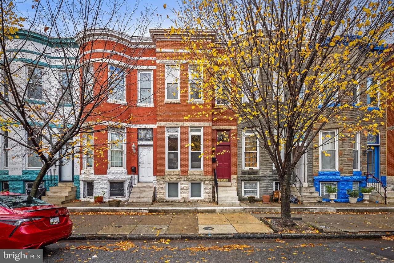 136 Lakewood Avenue - Photo 1