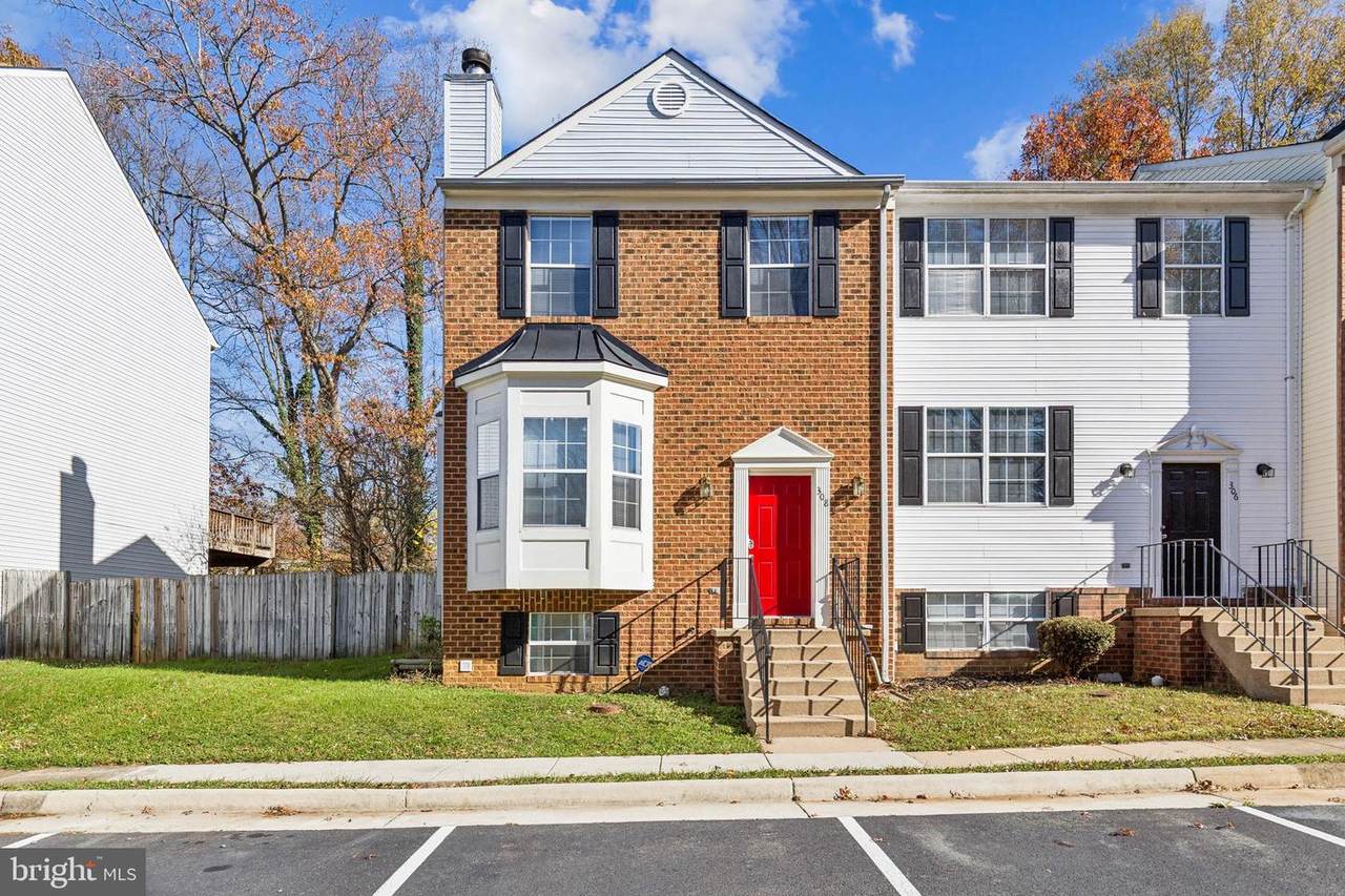 308 Ben Neuis Place - Photo 1