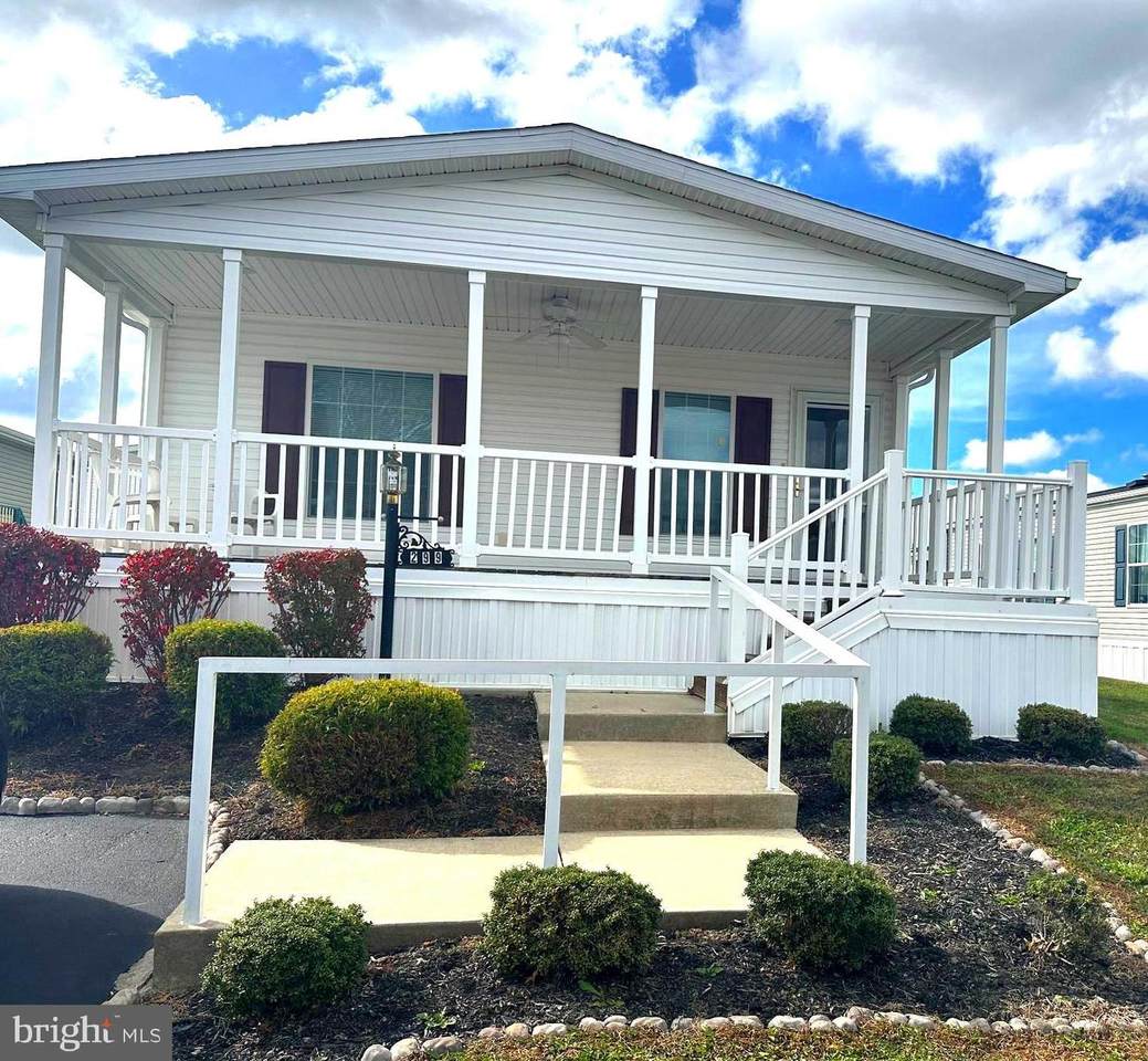 299 Meadow Ct - Photo 1