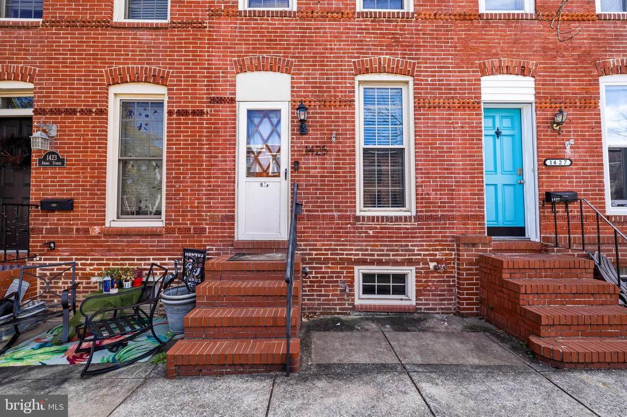 1425 Andre Street - Photo 1