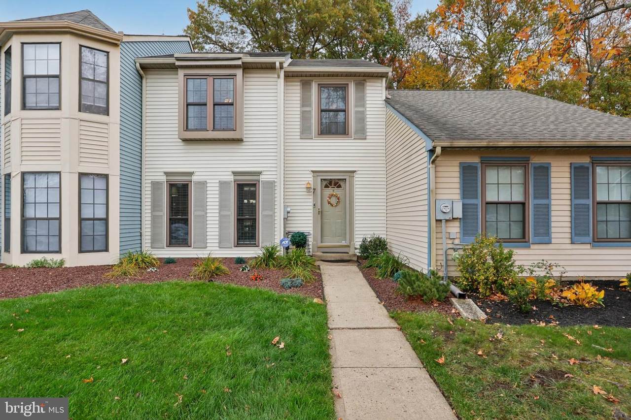 7 Banbury Court - Photo 1