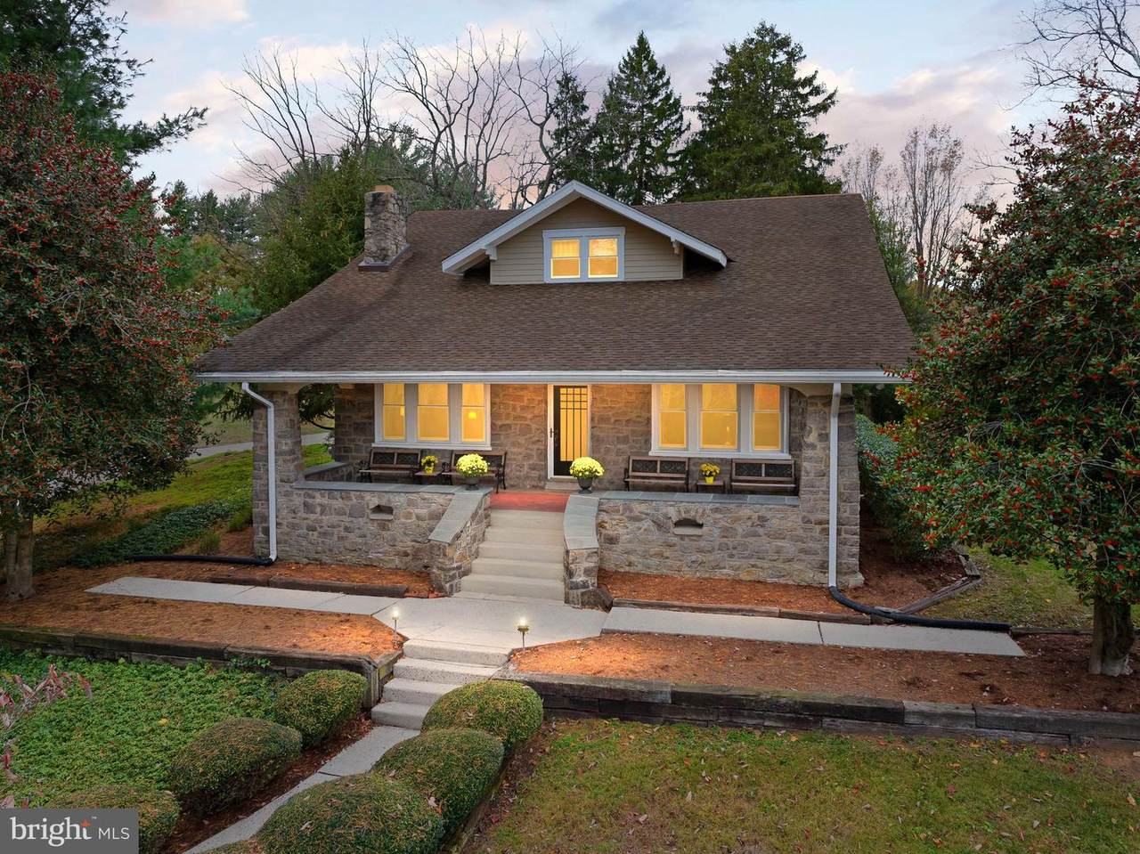 490 Old Middletown Road - Photo 1