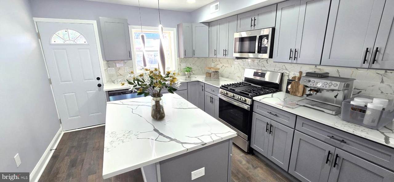 304 Lehigh Street - Photo 1