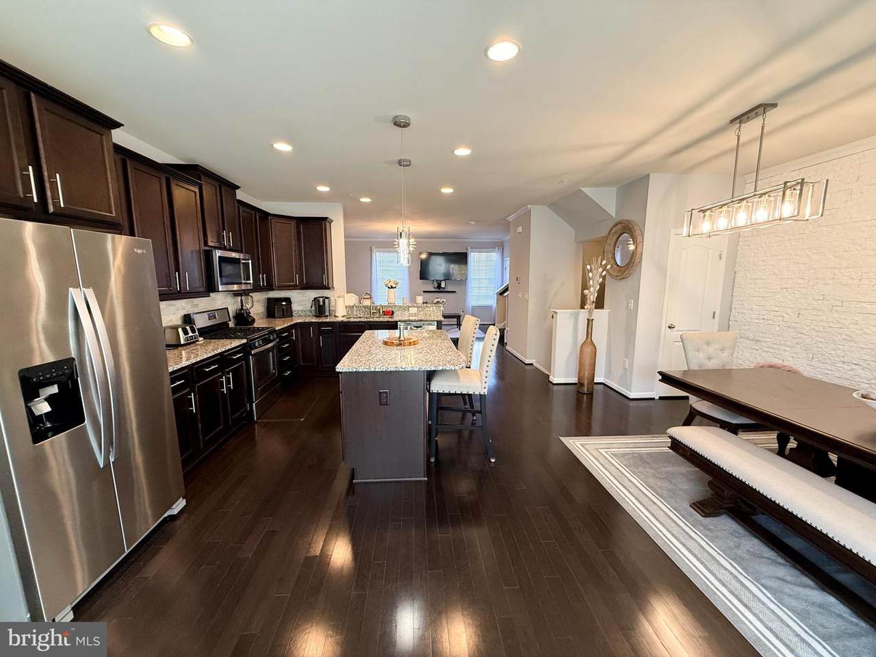 221 Gunther Place - Photo 1