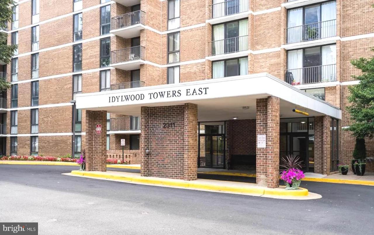 2311 Pimmit Drive - Photo 1