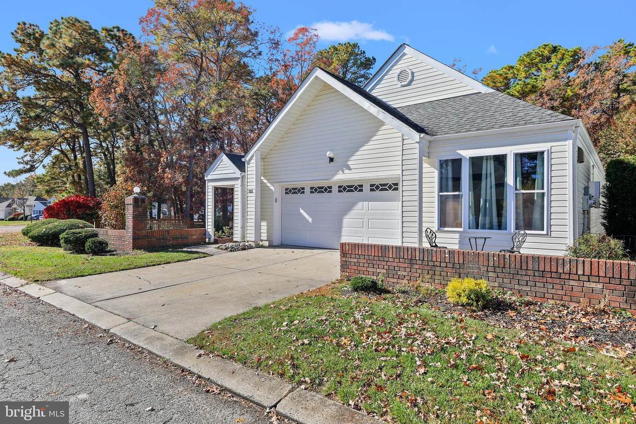 100 Deerfield Drive - Photo 1