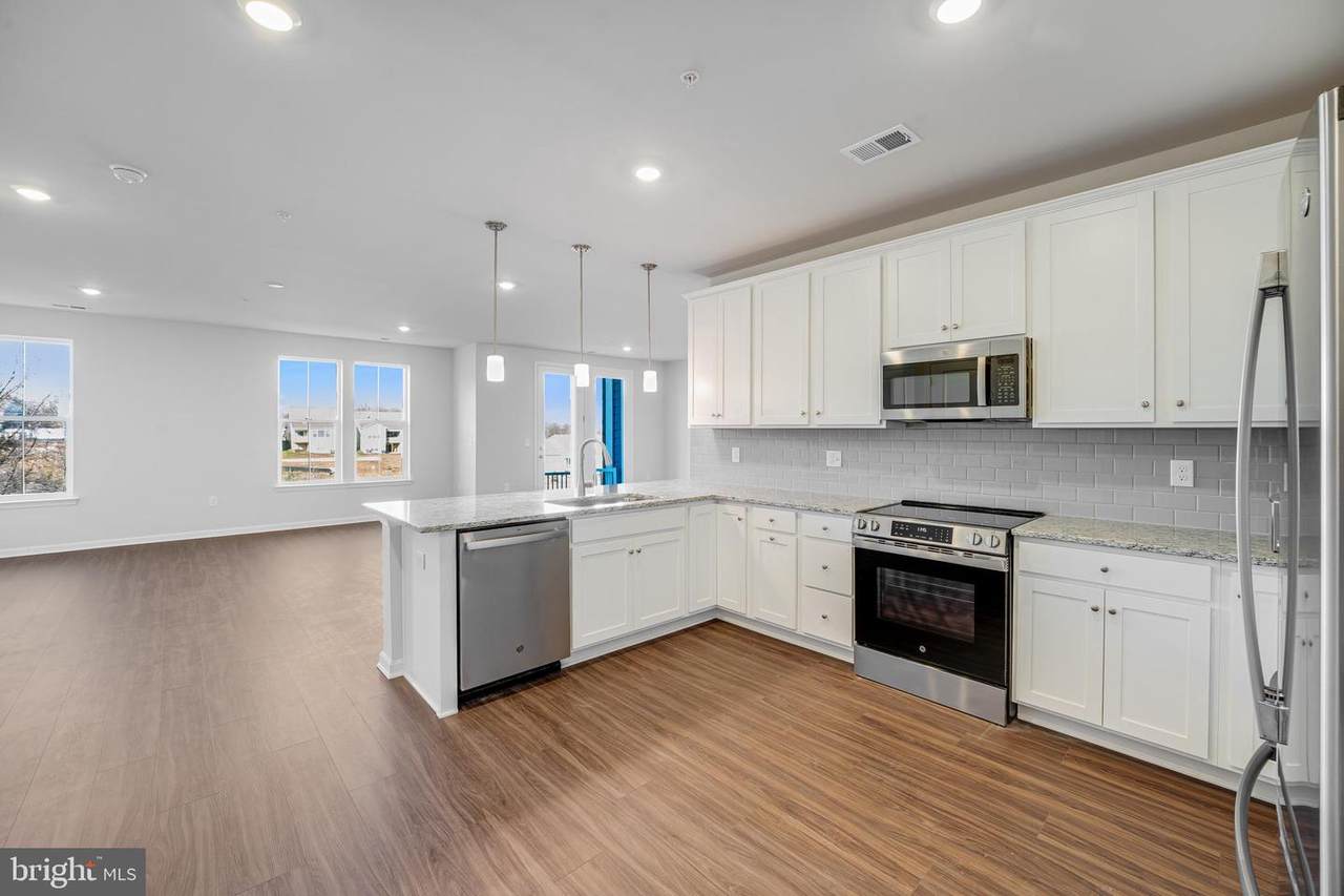 4003 Seaside Alder Road - Photo 1