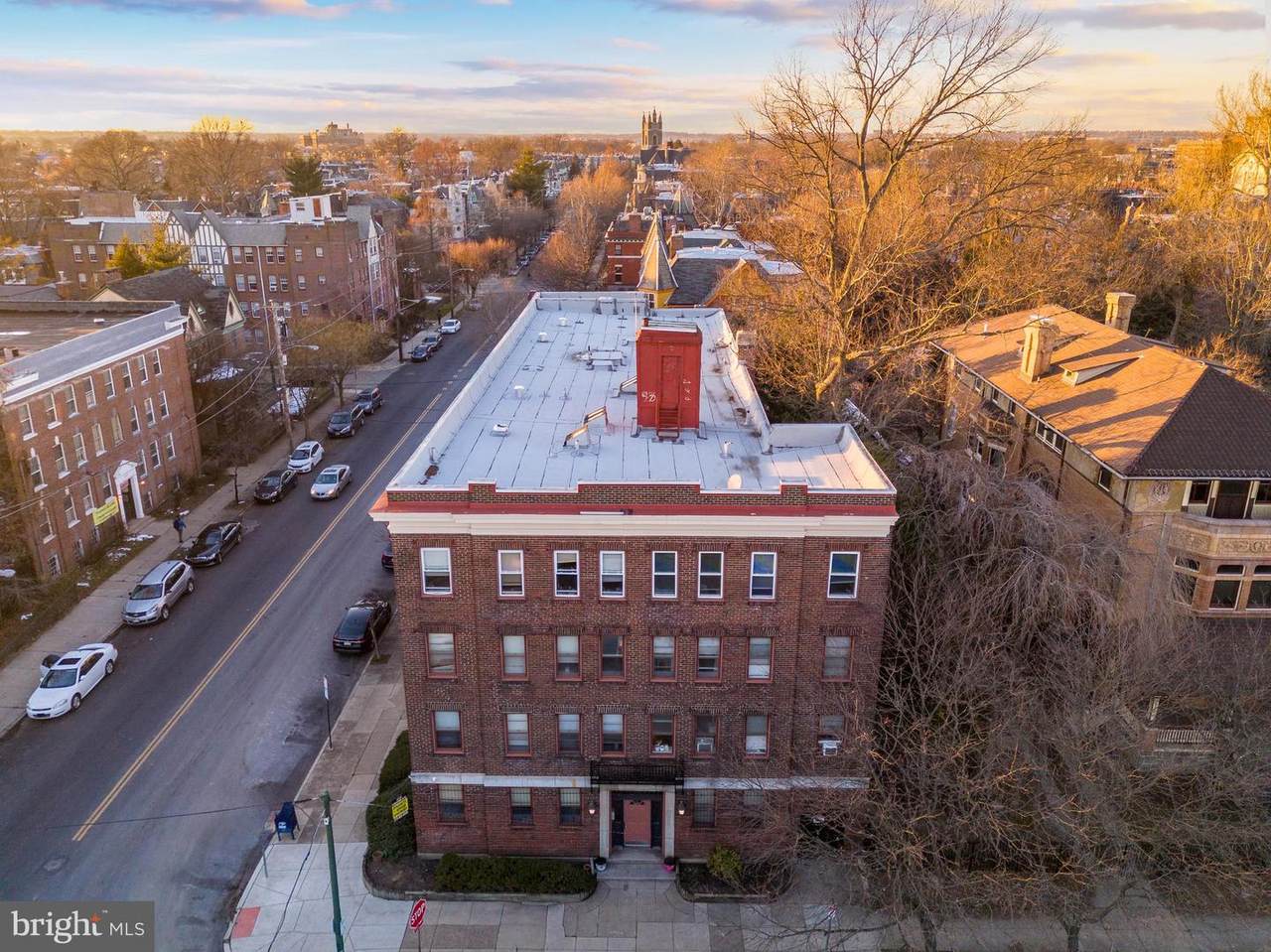 4725-27 Chester Avenue - Photo 1