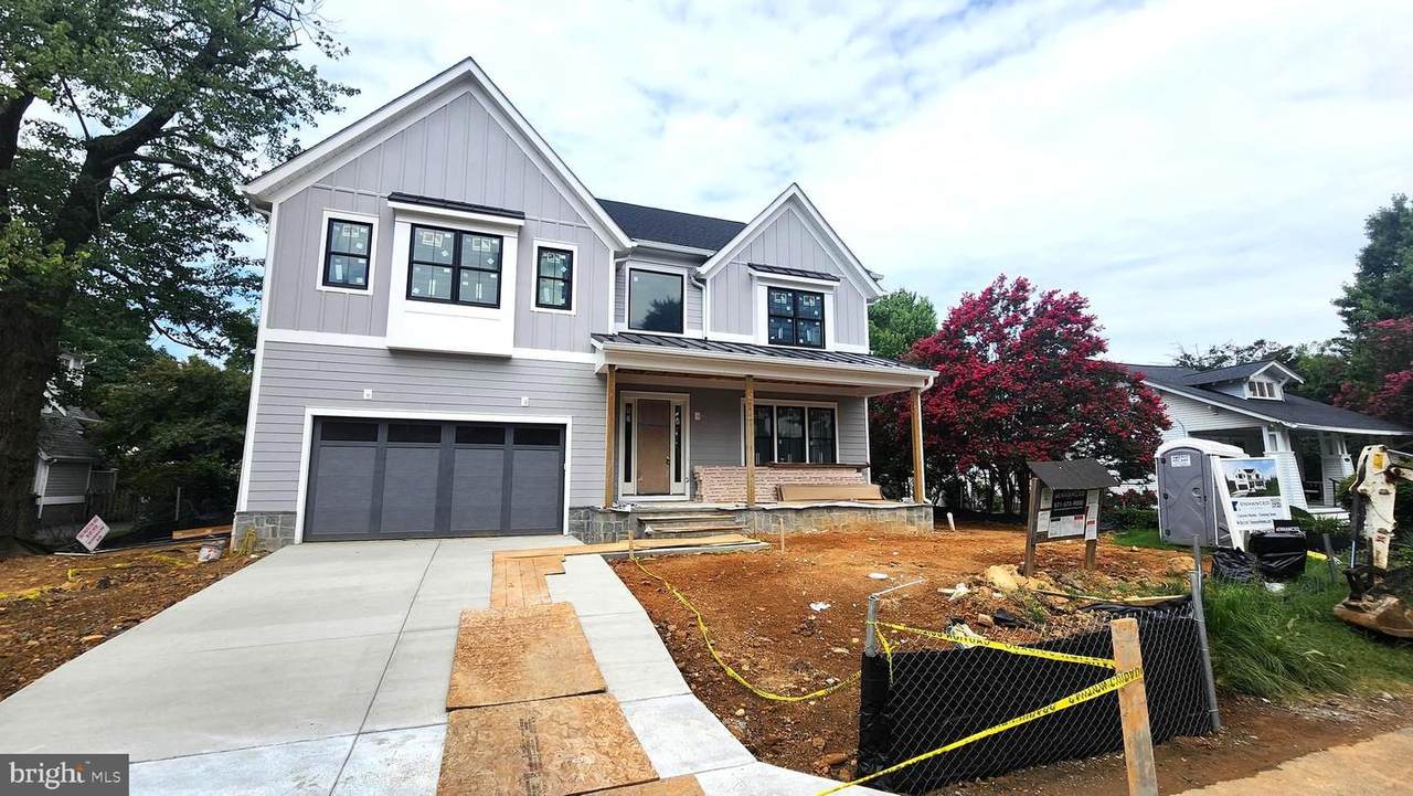 1822 Kenmore Street - Photo 1
