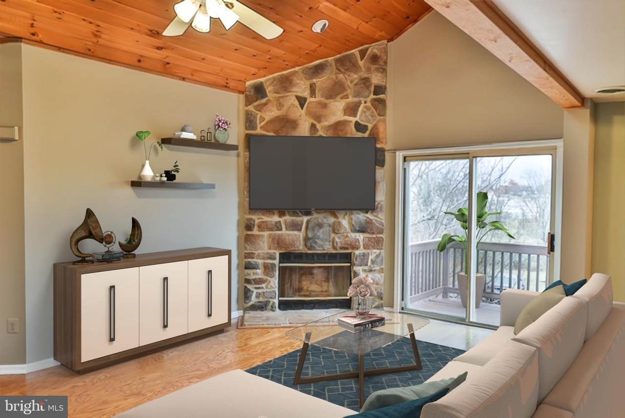 415 Wexford Way - Photo 1