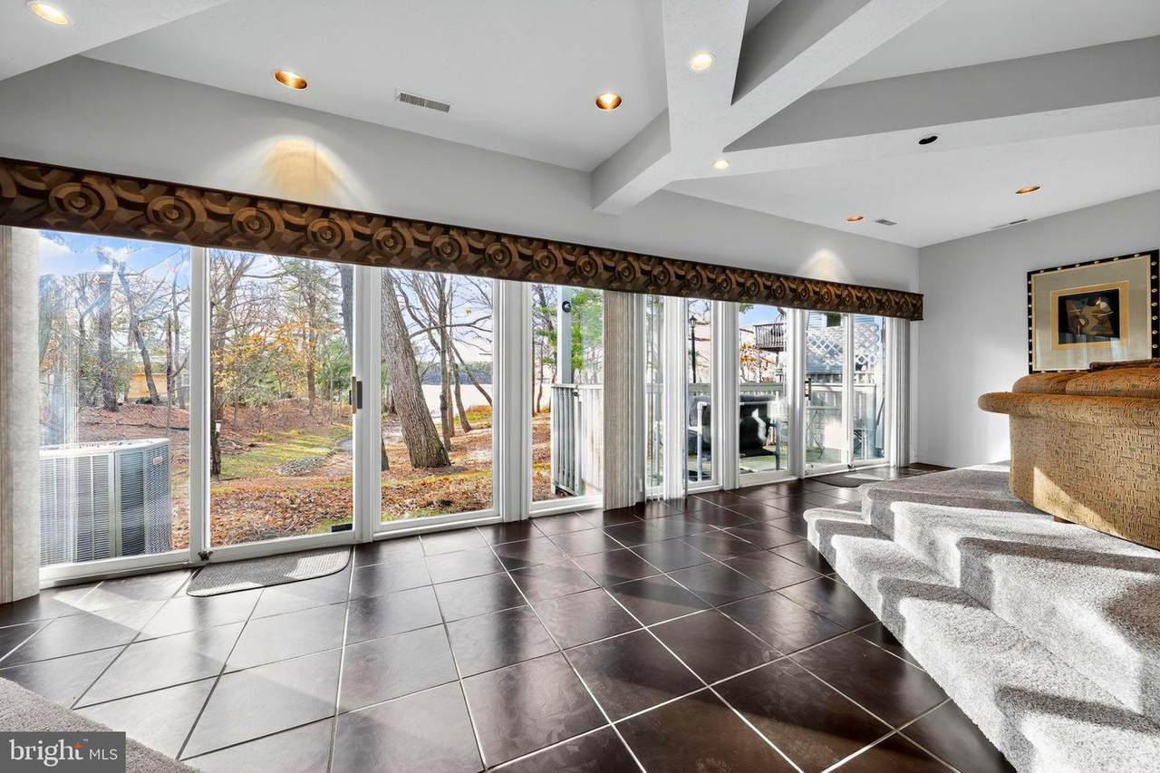 203 Sunshine Lakes Drive - Photo 1