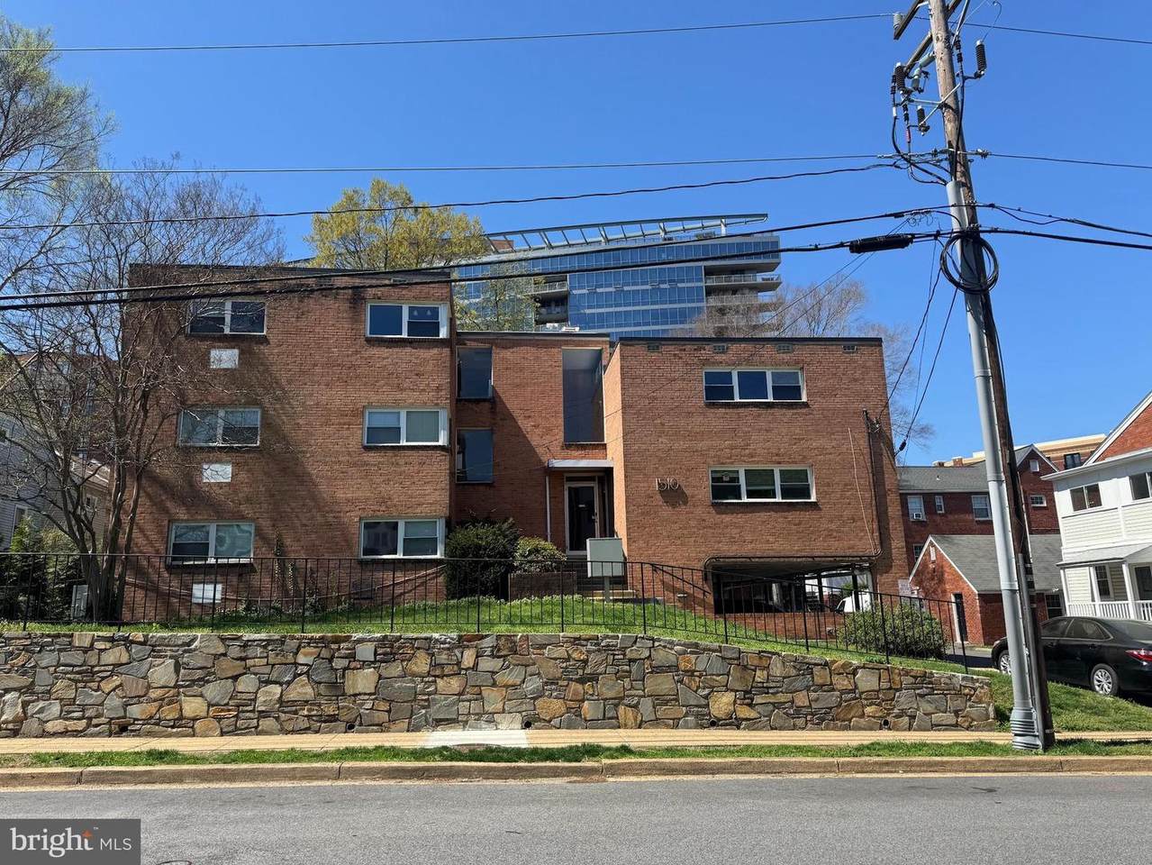 1510 Rolfe Street - Photo 1