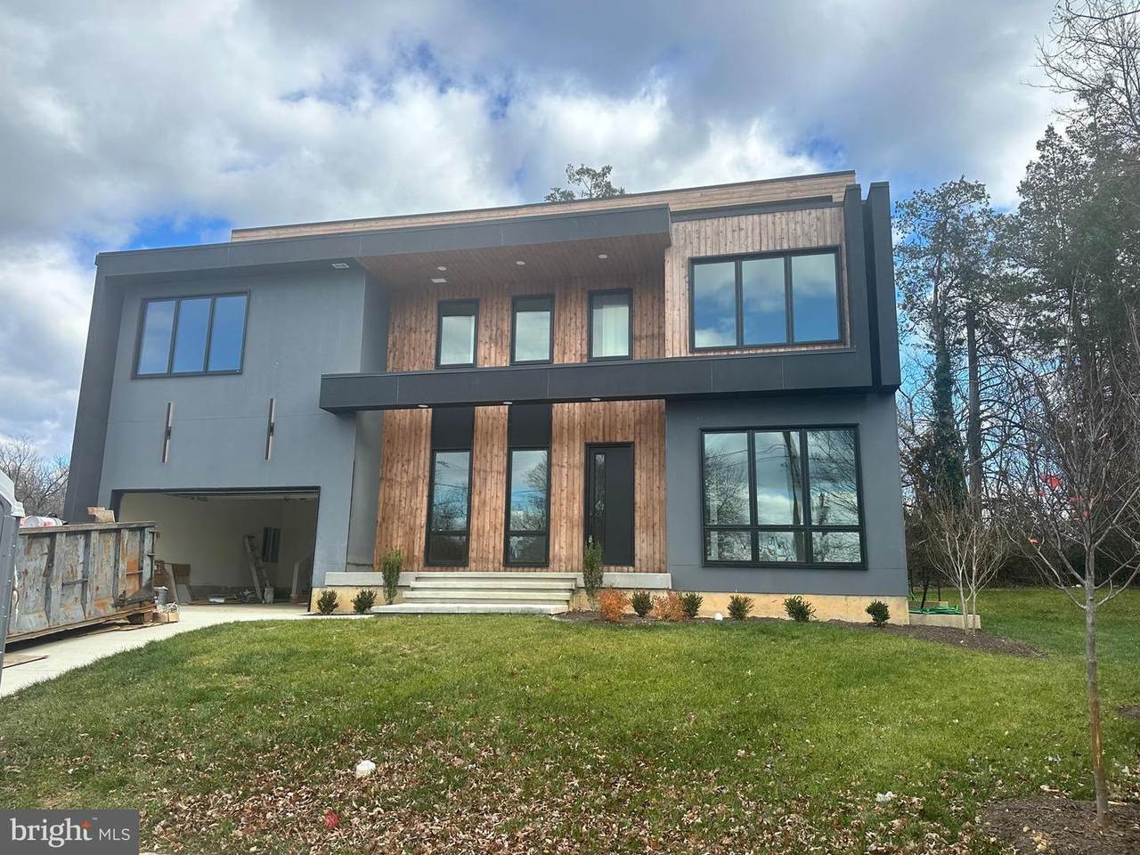 8313 Syracuse Circle - Photo 1