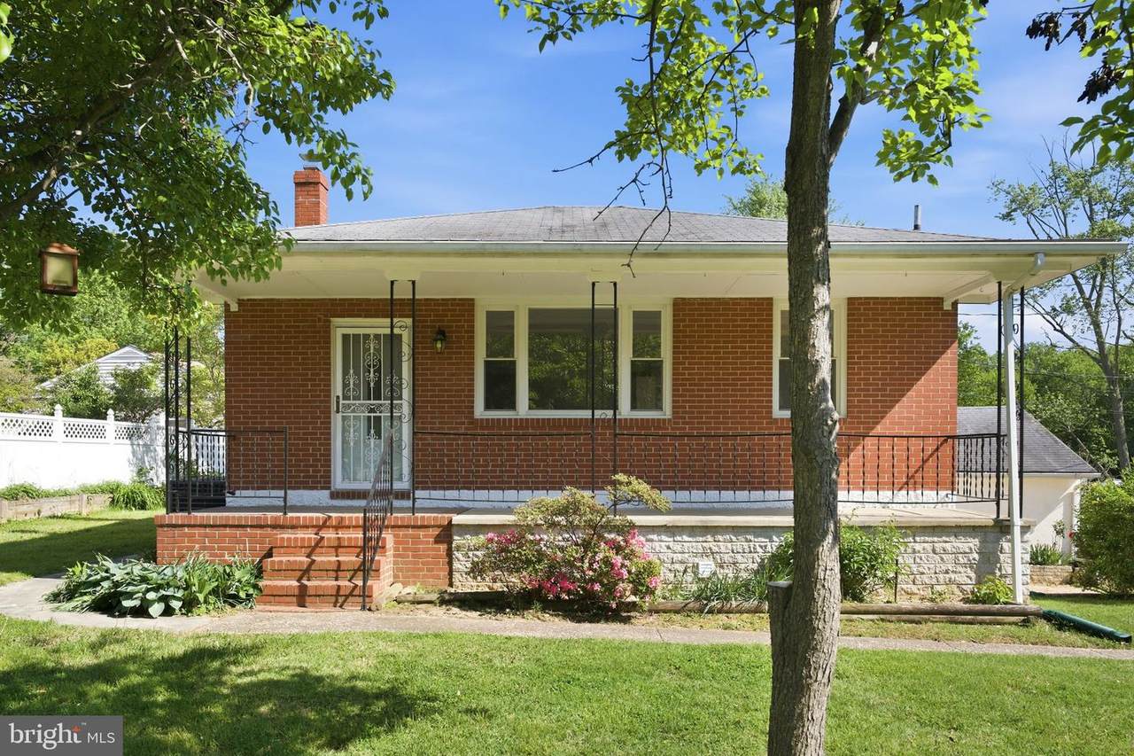 2301 Bayside Drive - Photo 1