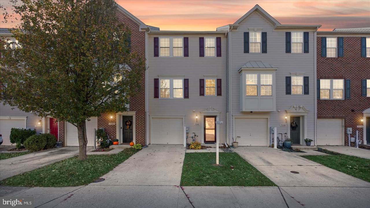 7260 Mockingbird Circle - Photo 1