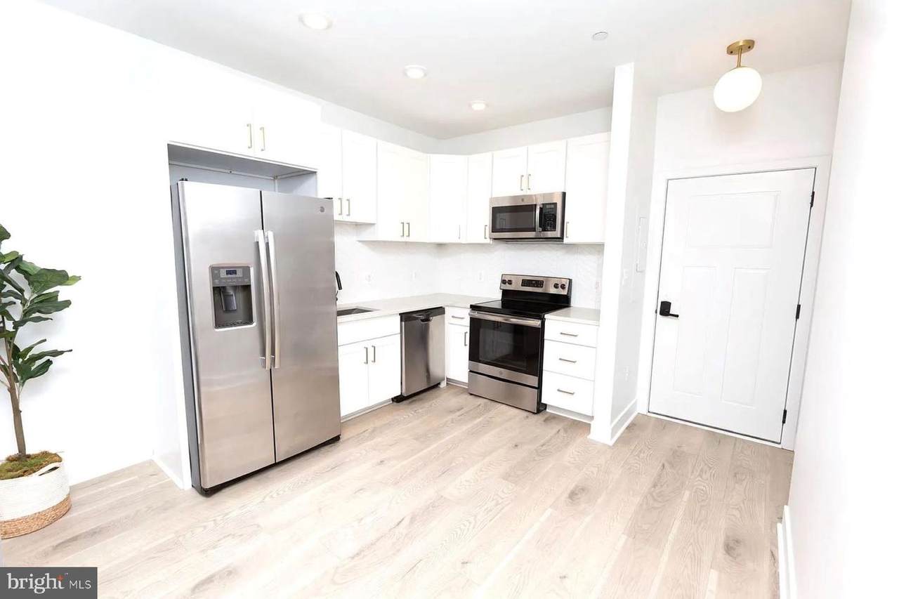 1702 Light Street - Photo 1