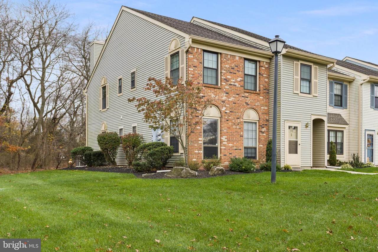 139 Wyndham Place - Photo 1