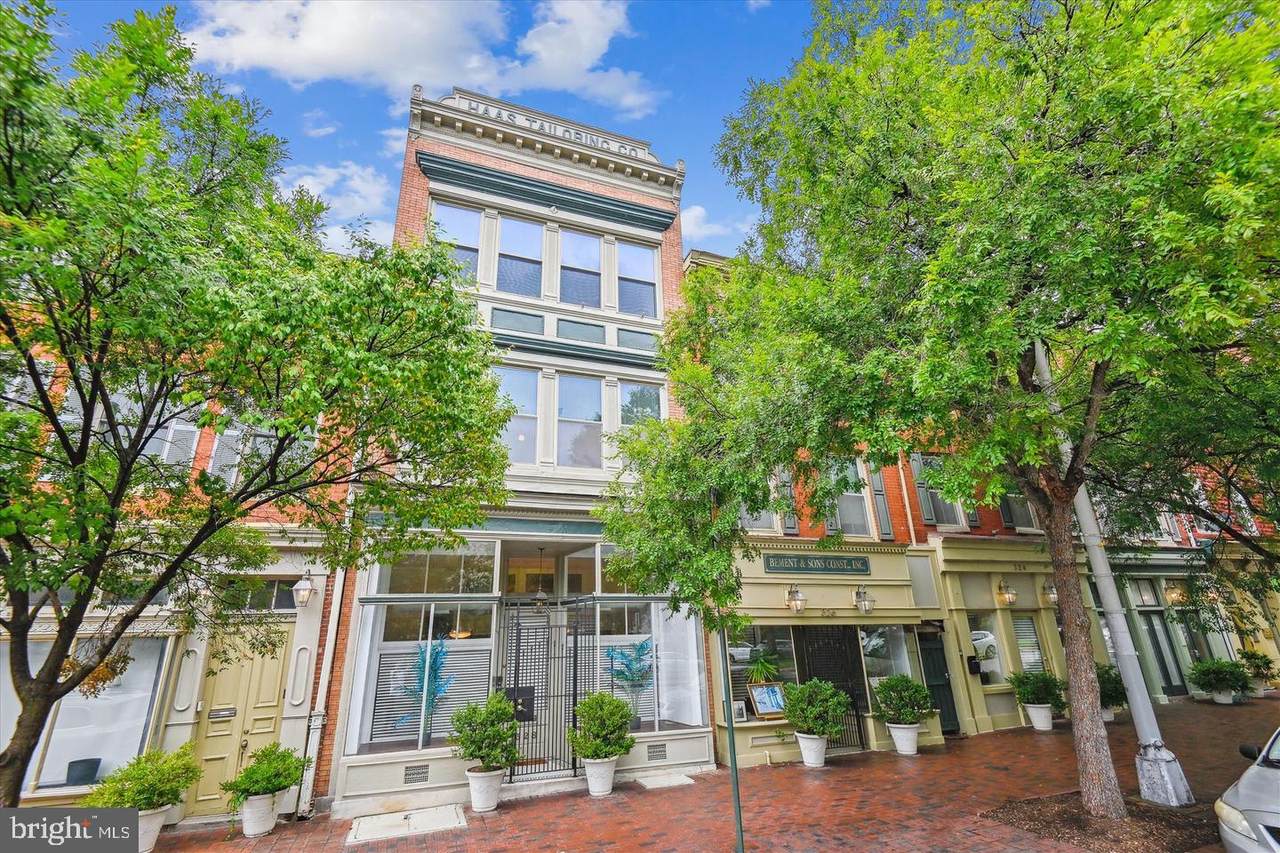 328 Broadway - Photo 1