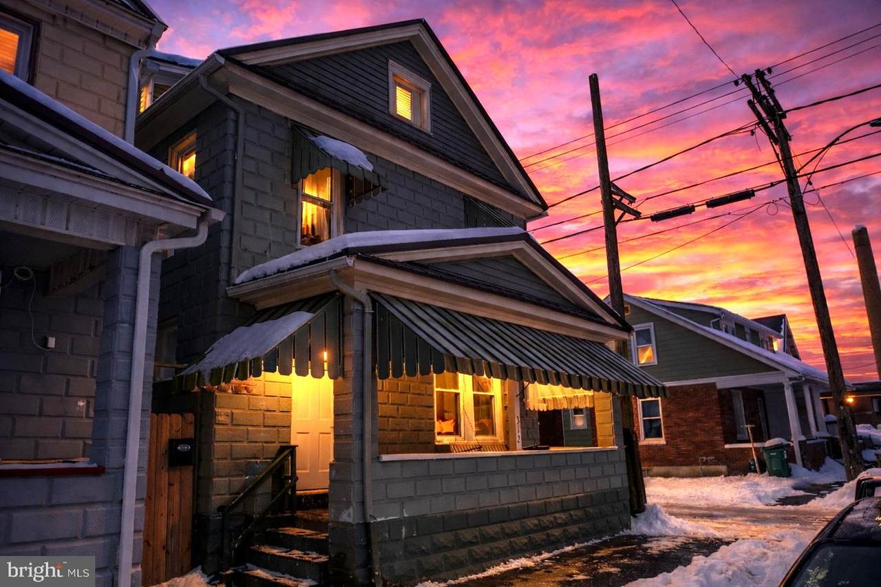 312 13TH Street - Photo 1